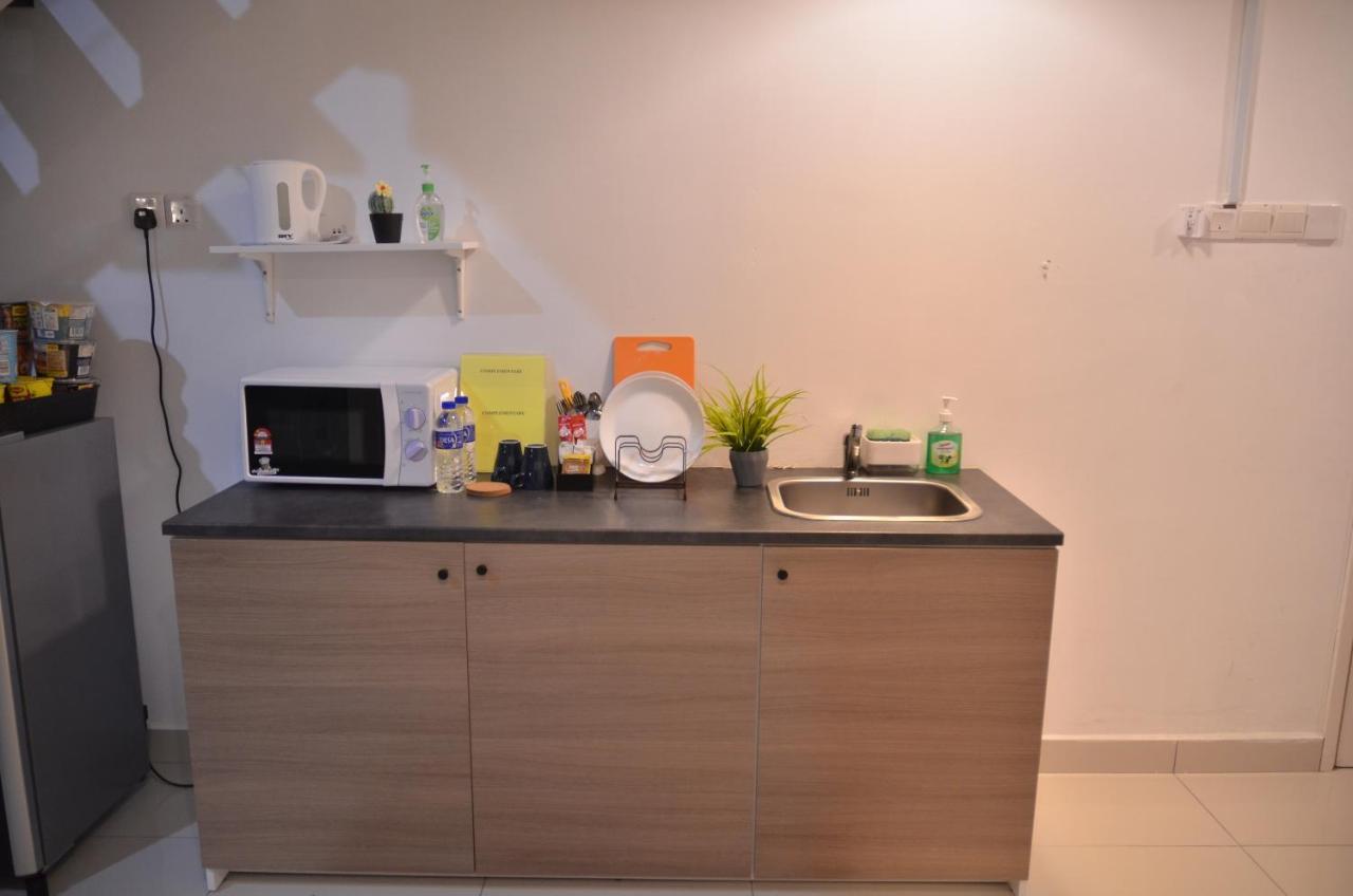 Maritime Suite Duplex Penang- Pemandangan Laut 조지타운 외부 사진